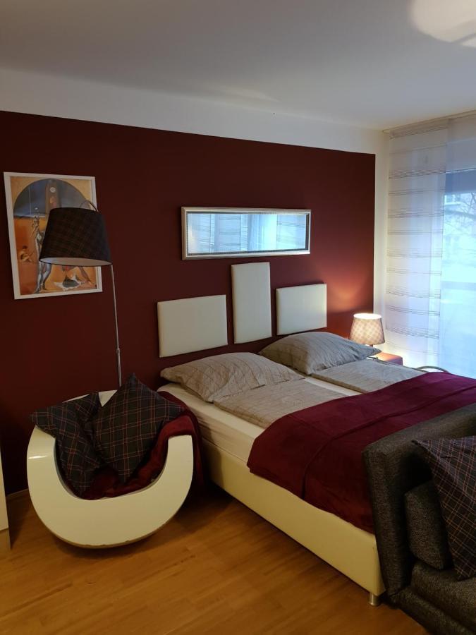 BullsLiving Kaisermühlen Apartment Erni next to UNO City Viena Exterior foto